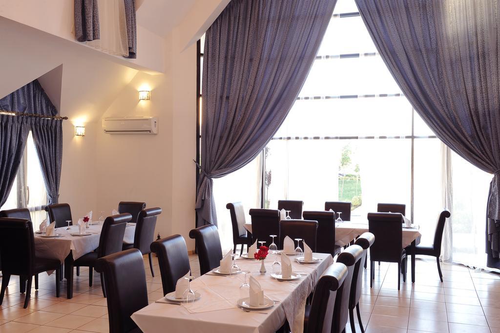 Farah Inn Ifrane Ifrane  Exterior photo
